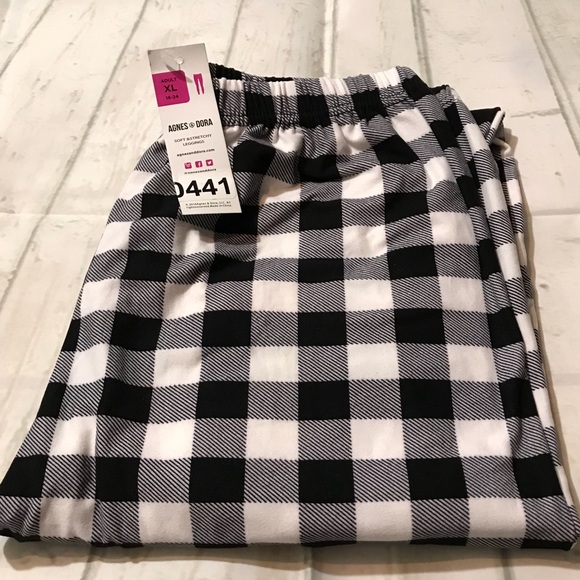 ▪️▫️A&D Leggings ▪️▫️❌SOLD❌ Ⓜ️ - Picture 2 of 2